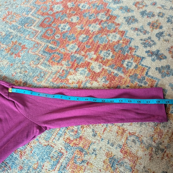 NWT Newport News Women's XL Fuschia Surplice Faux Wrap Embellished Knit Top 104 - Picture 7 of 7